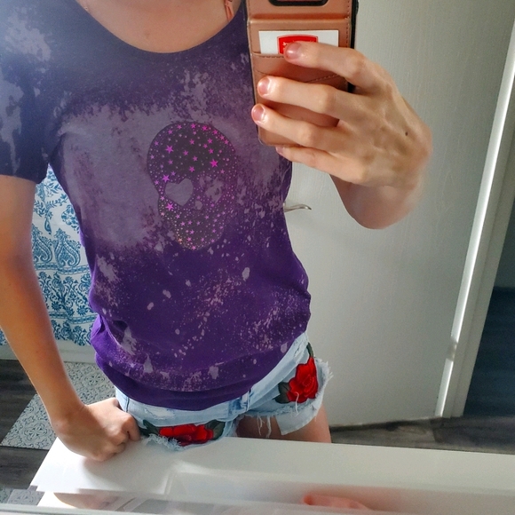 Custom tee - Picture 2 of 2